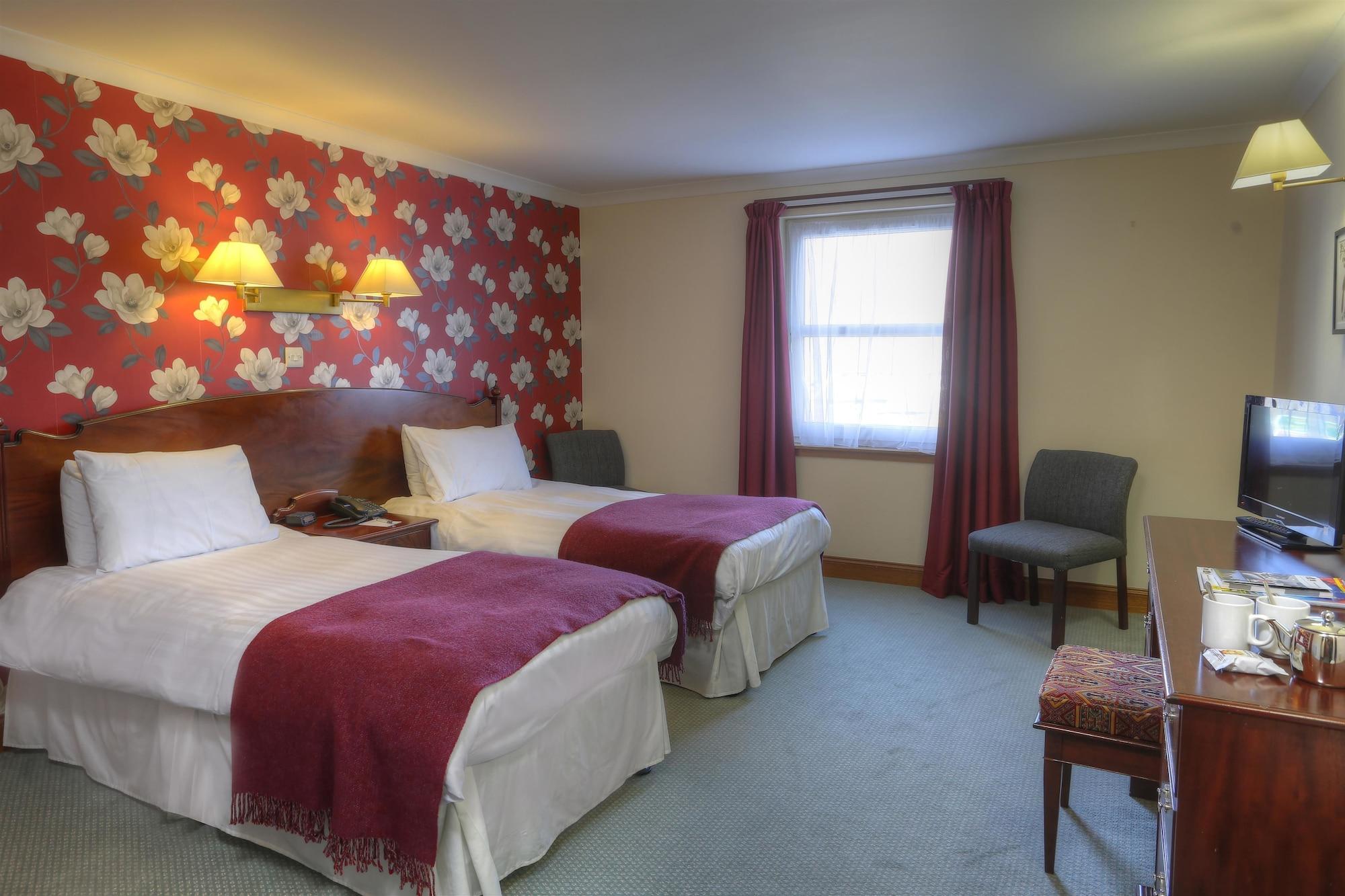 Best Western The Crianlarich Hotel Exterior foto